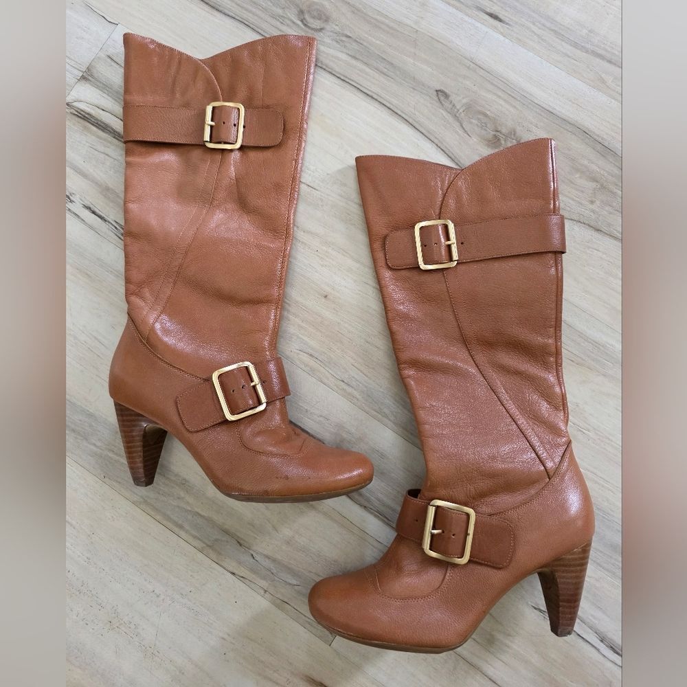 Y2k Buckle Pull On Camel Tan Riding Boots Heeled BCBG Generation Sz 6B Low Heel